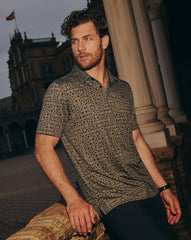 Featherweight Caves Polo| Travis Mathew