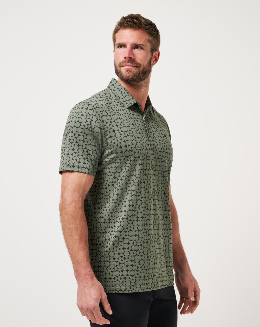 Featherweight Caves Polo| Travis Mathew