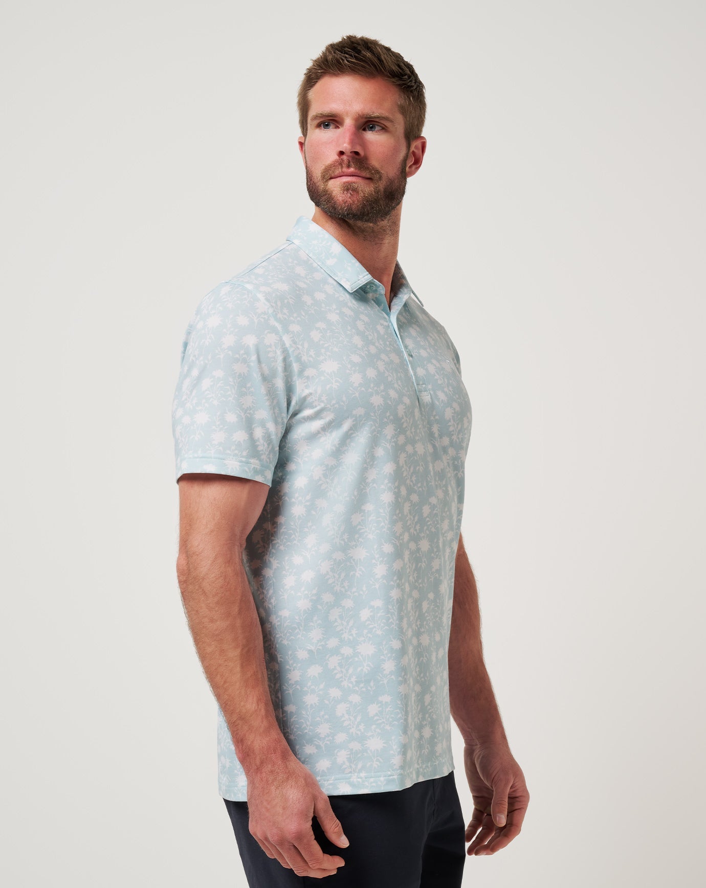 Featherweight Cove Polo| Travis Mathew