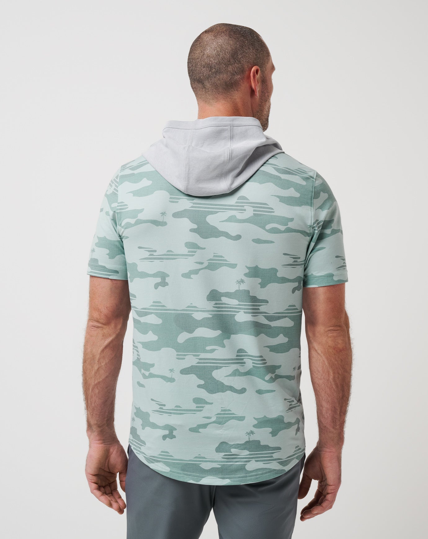 Featherweight Stealth Polo| Travis Mathew