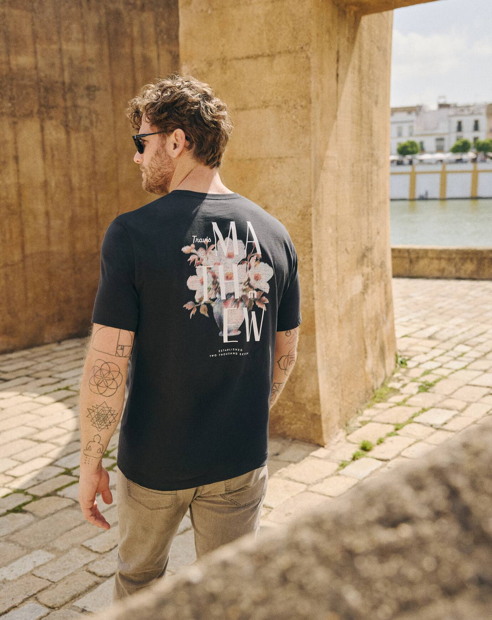 Art Scene Tee| Travis Mathew