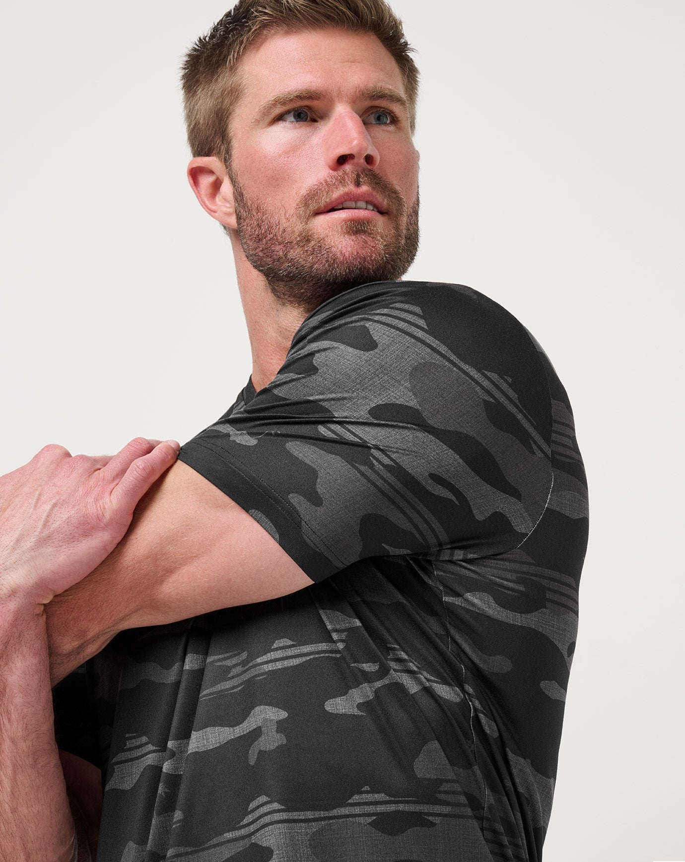 Season Stealth Tee| Travis Mathew