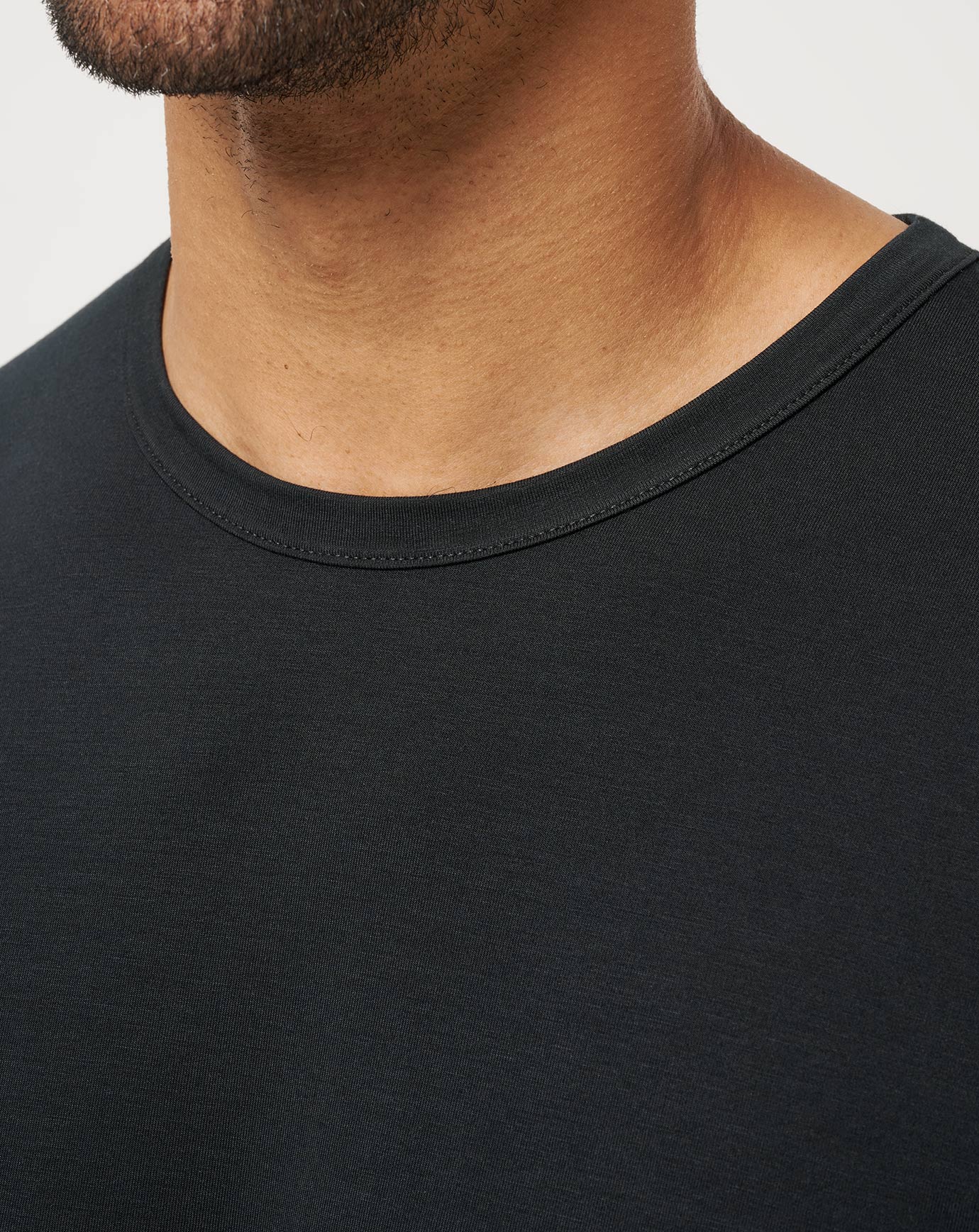 Long Holiday Tee| Travis Mathew