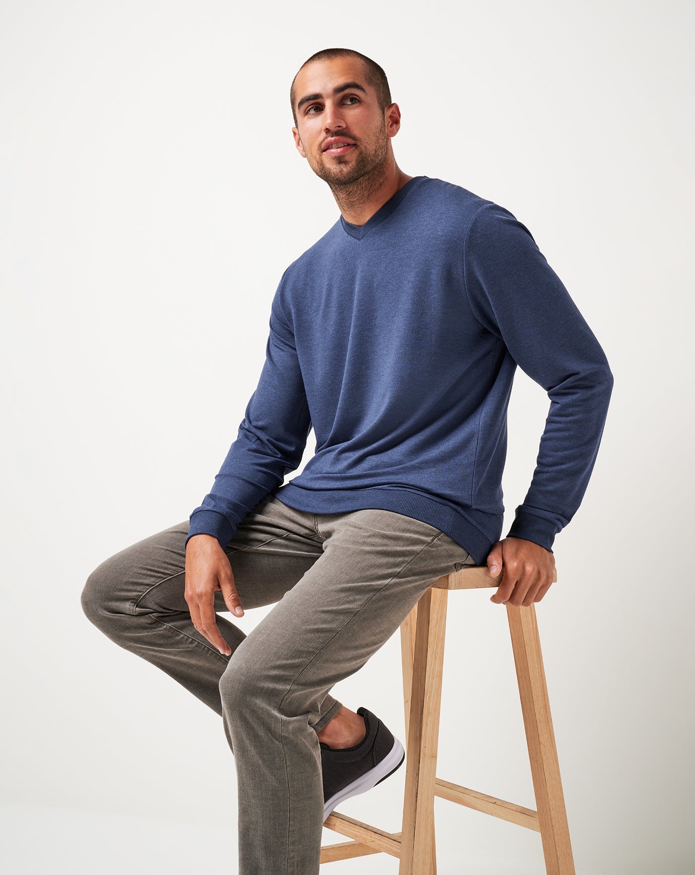 Amenities V-Neck Crew| Travis Mathew