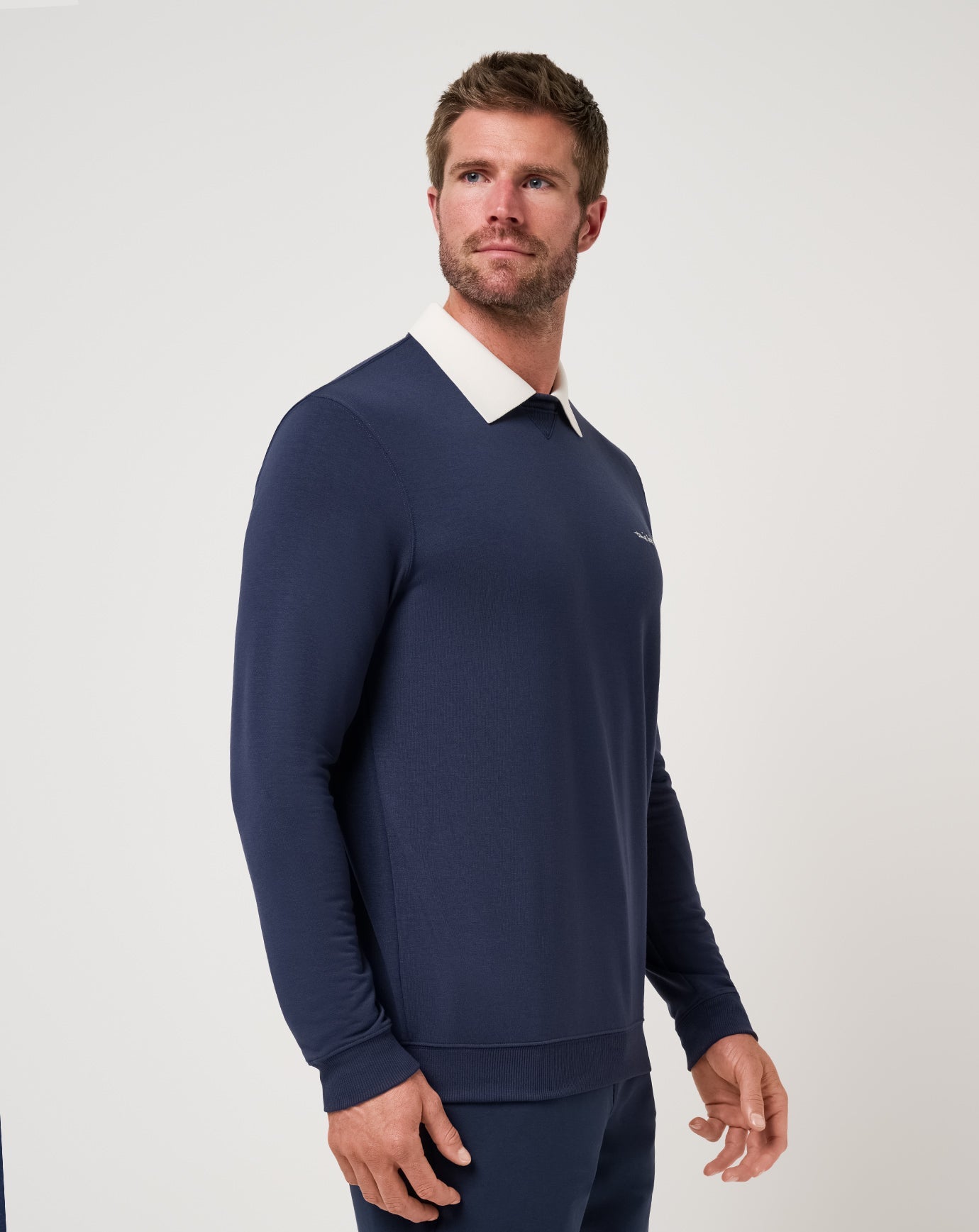 Amenities Collar Crew| Travis Mathew