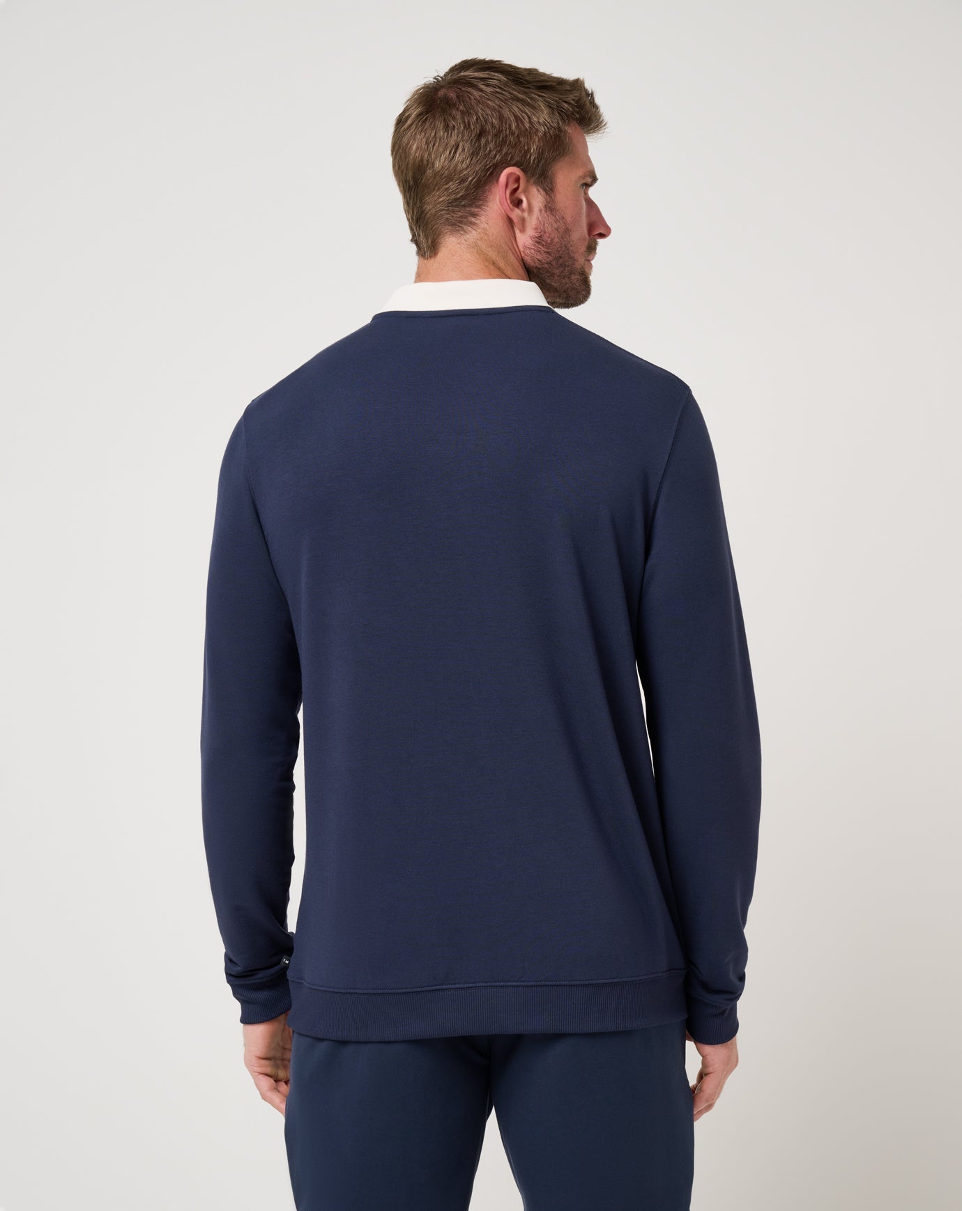 Amenities Collar Crew| Travis Mathew
