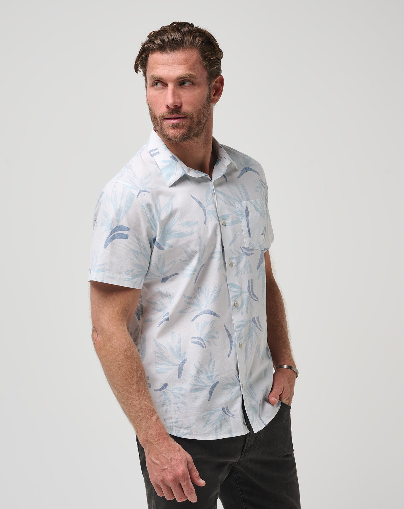 The Thick Of It Button-Up| Travis Mathew