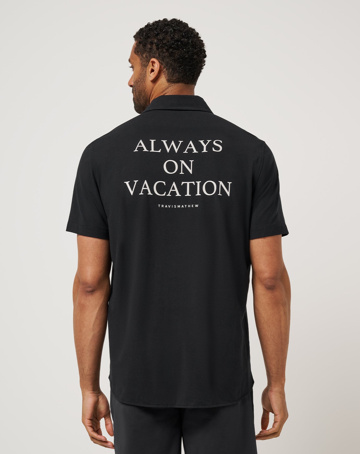 Poolside Pitcher Button-Up| Travis Mathew