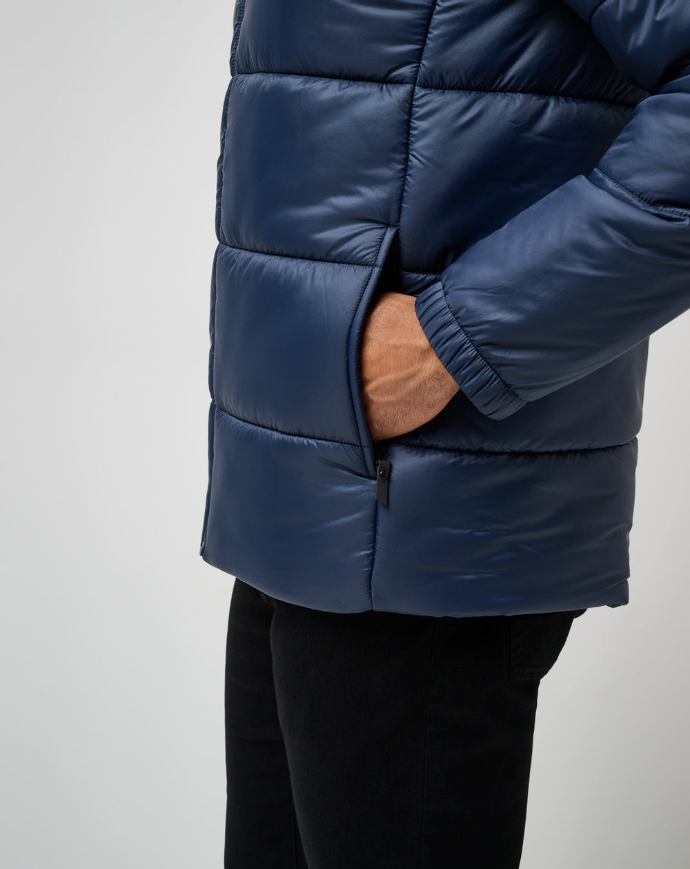 Aves Tech Puffer Jacket| Travis Mathew