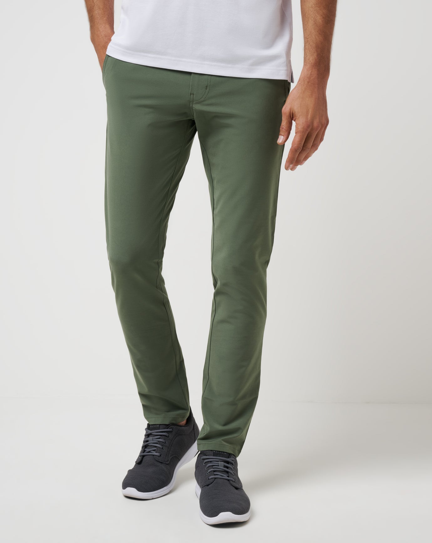 Open To Close Tech Chino Pant| Travis Mathew