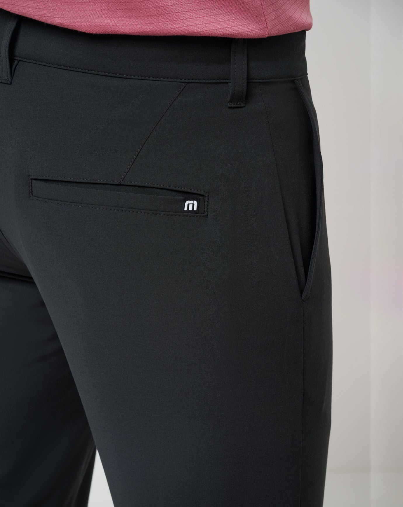 Open To Close Tech Chino Pant| Travis Mathew