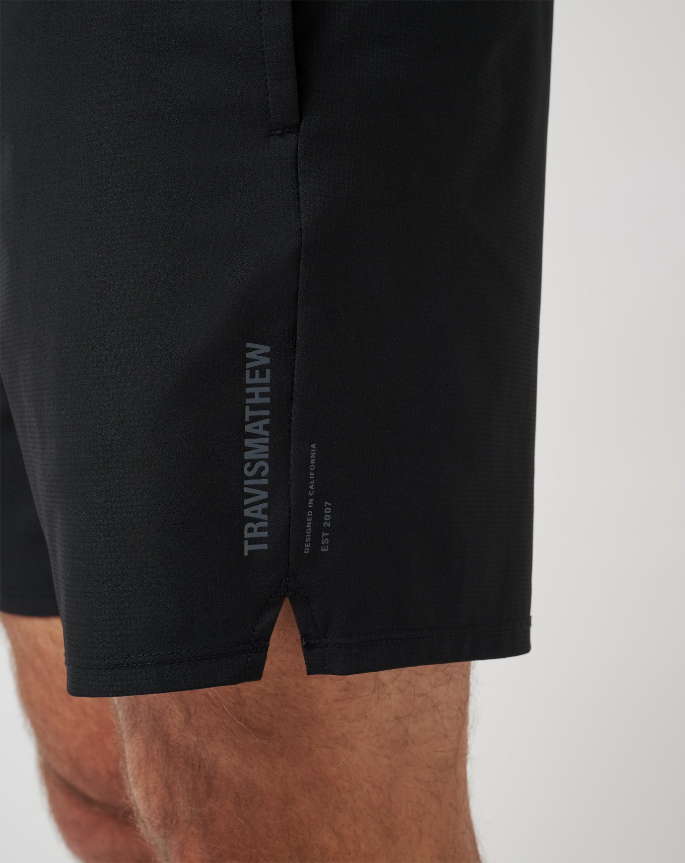 Wanderlust E-Waist Short 7.5In| Travis Mathew