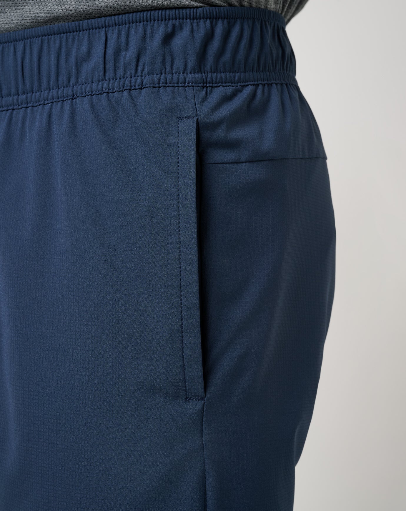 Wanderlust E-Waist Short 7.5In| Travis Mathew