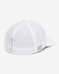 Nassau Fitted Hat| Travis Mathew