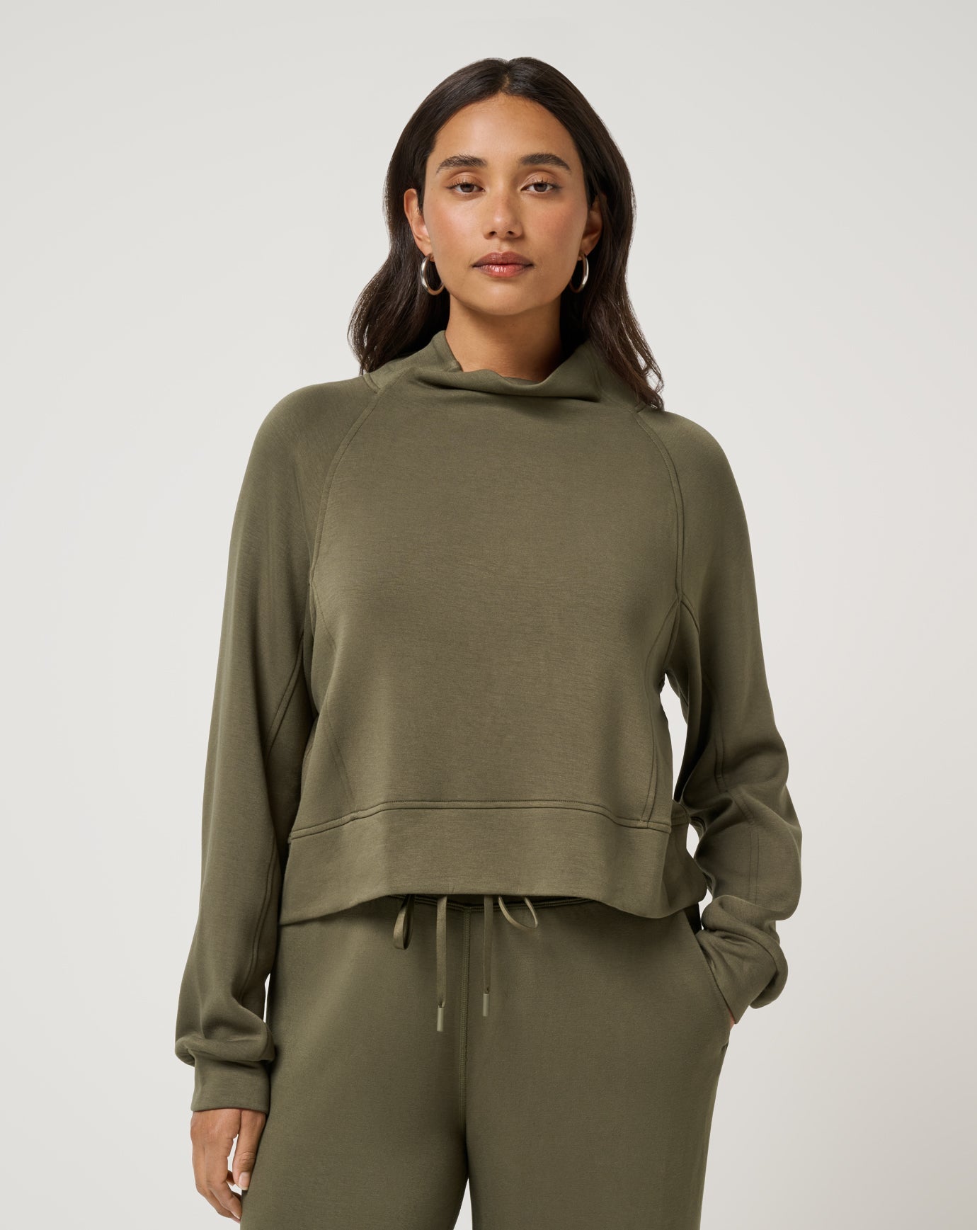 Skyloft Soft Funnel Neck| Travis Mathew