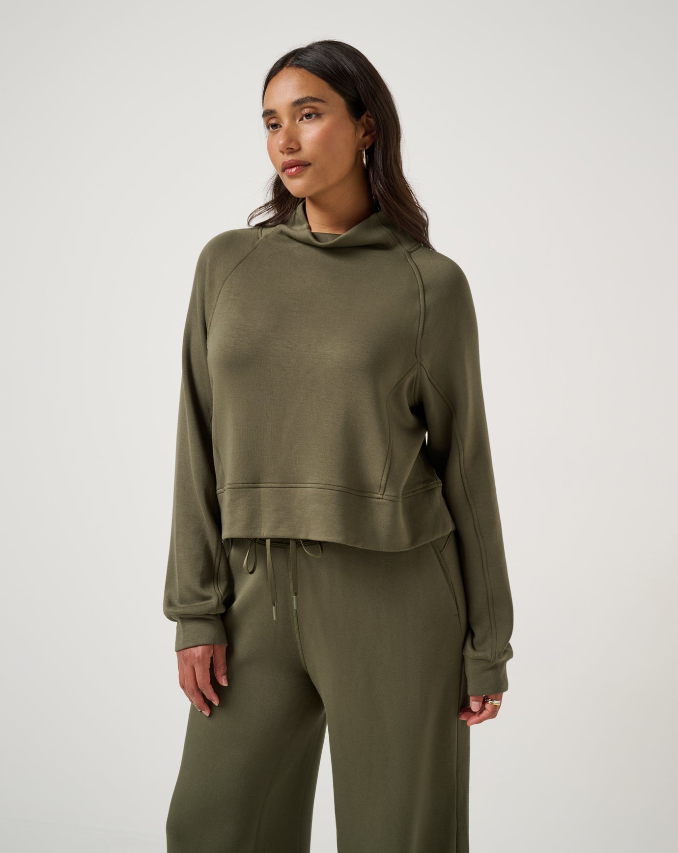 Skyloft Soft Funnel Neck| Travis Mathew
