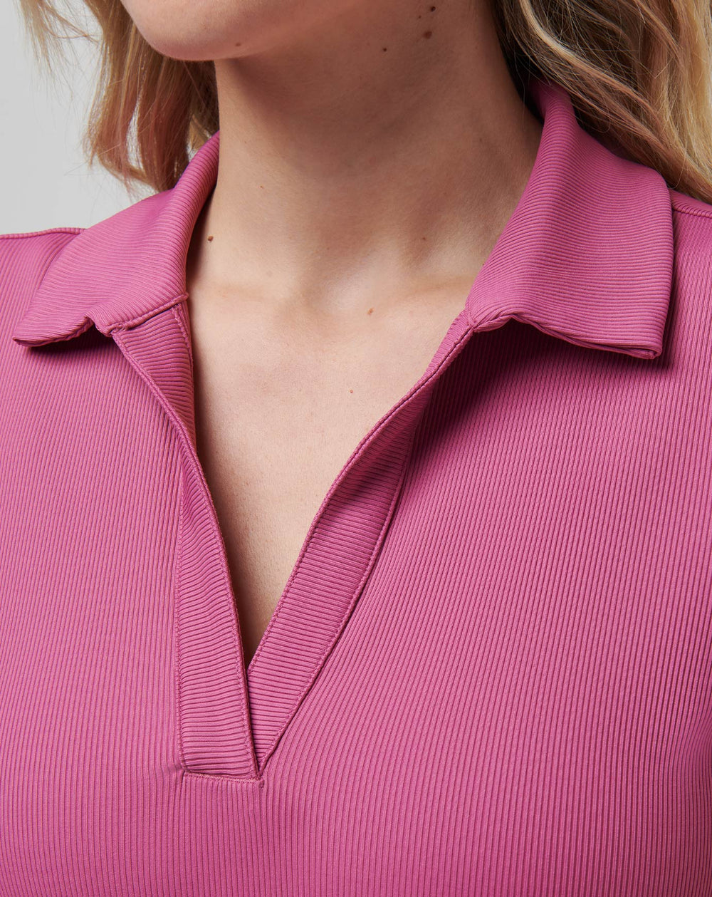 Moveknit Vneck Polo| Travis Mathew