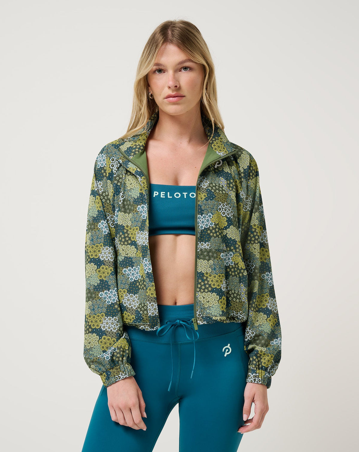 New Light Jacket| Travis Mathew