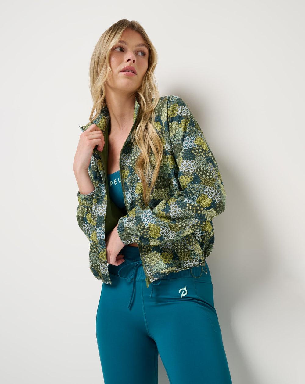 New Light Jacket| Travis Mathew